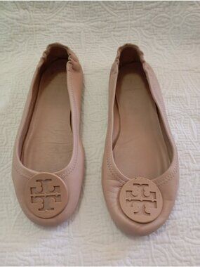 Tory Burch Womens Beige Tan Leather Logo Ballet Flats Size 7.5
